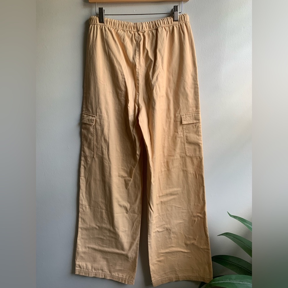 6. NWT Roxy Beige/peachy Drawstring Cargo Pants - Picture 4 of 4